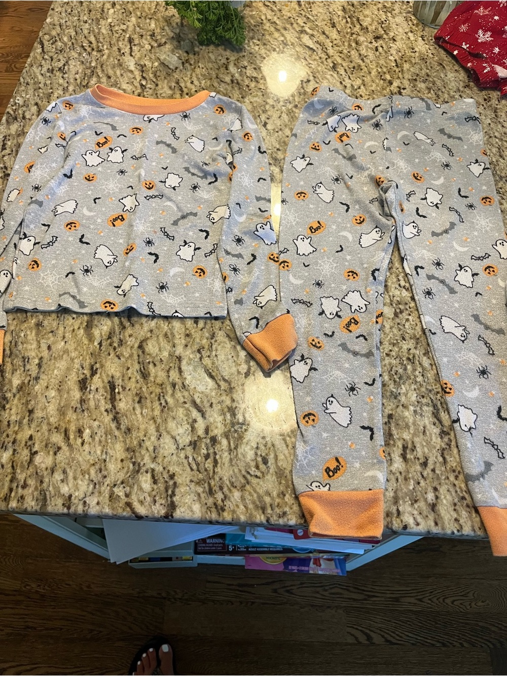 Kids Halloween Ghost Print Pajama Set - Light Gray & Orange